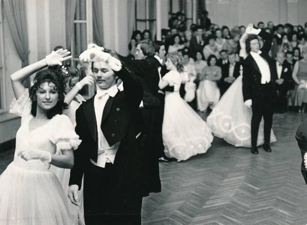 Vaated Ungarist. Foto on kingitud Tartu delegatsioonile, kes osales sõpruslinna Veszprémi vabastamise 30. aastapäeva pidustustel.