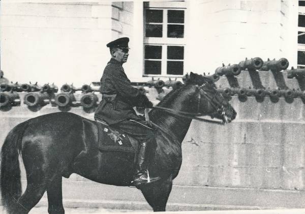 Portreefoto. August Kork (1887–1937), Vene kodusõja veteran. Moskva, 1934.a.