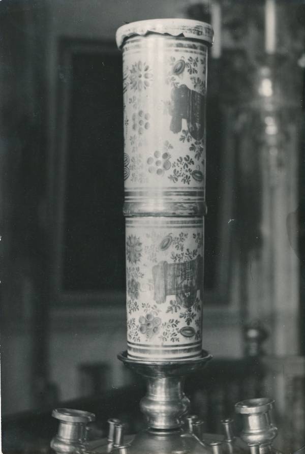 Tartu kirikutes leiduvad kultusesemed. Viirukinõu.