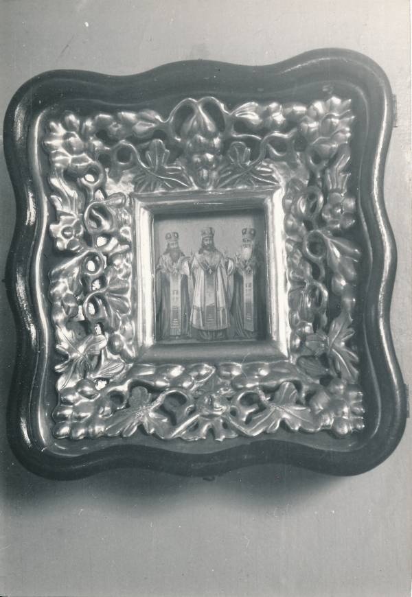 Tartu kirikutes leiduvad kultusesemed. Ikoon pühakud Vassili Suur ja Ristija Grigori.