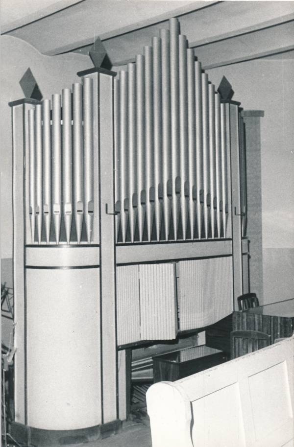 Tartu kirikutes leiduvad kultusesemed. Orel Püha Aleksandri kirikus, Sõbra tn 19a. 1976.a.