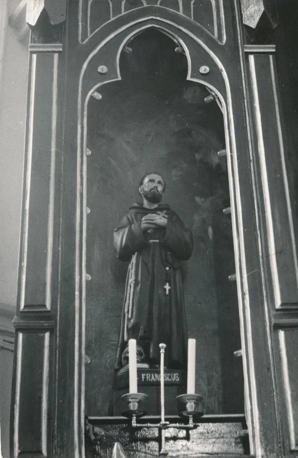 Tartu kirikutes leiduvad kultusesemed. Skulptuur Katoliku kirikus, Veski (Burdenko) tn 1. 1976.a.