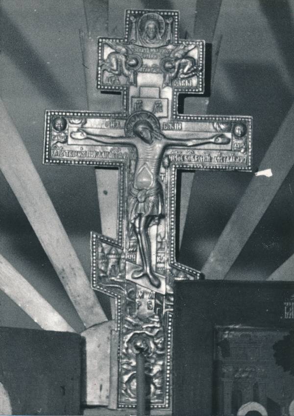 Tartu kirikutes leiduvad kultusesemed. Krutsifiks vanausuliste palvemajas, Põik tn 10. 1976.a.