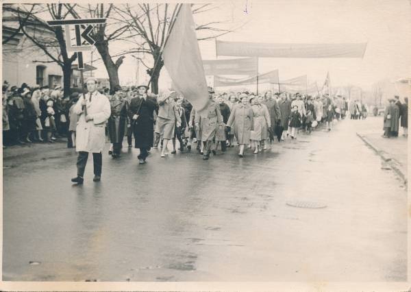 Tartu Lihakombinaat. Töötajad 1.mai rongkäigul. 1950.a.