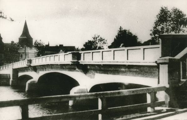 Tartu linnavaade. Vabadussild Emajõel. 20. sajandi algus.