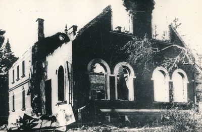 Tartu linnavaade. Varemetes kesklinn, Töölismaja Tähe tn. 1944.a.  duplicate photo