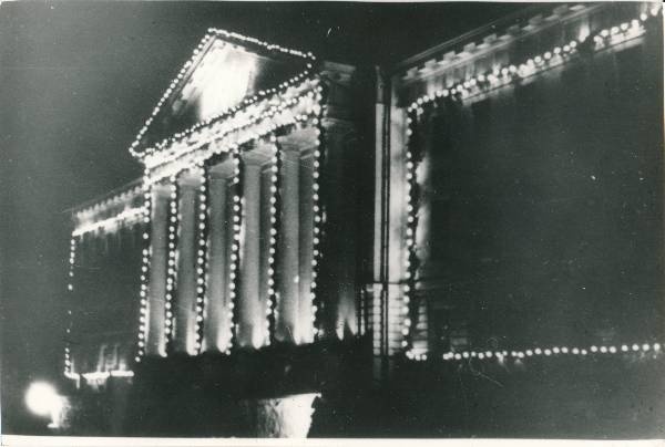 Tartu Ülikool. Peahoone 300. aasta juubelipidustuste ajal. 30.06.1932.a.