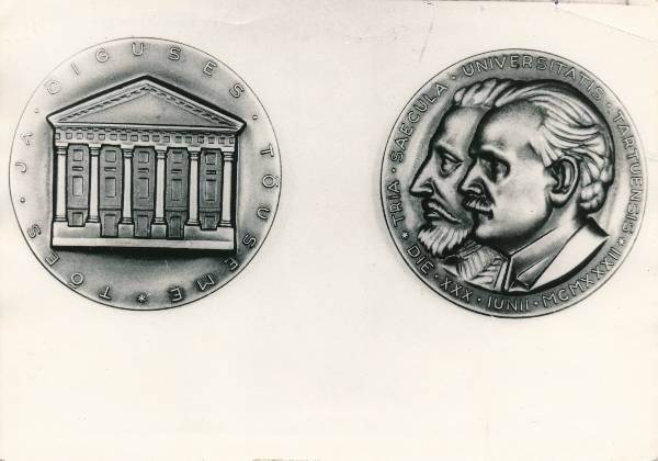 Tartu Ülikool. Ülikooli 300. aasta juubeli puhul käibele lastud juubelimedal. 1932.a.