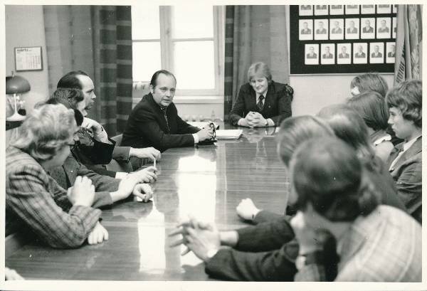V. Väljas kohtumisel komsomolikomitees 1978a.