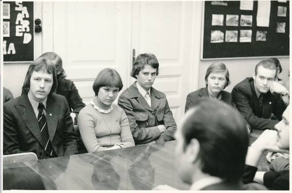 V. Väljas kohtumisel komsomolikomitees 1978a. Vaade kuulajatele.