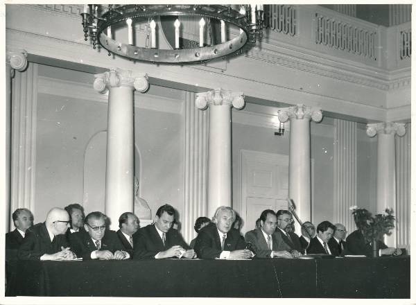 Pressikonverents TÜ aulas 1977a. Vaade presiidiumile.