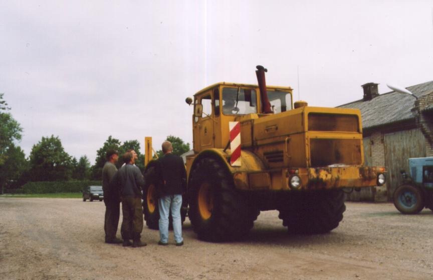 Ratastraktori K-701A toomine EPM-i