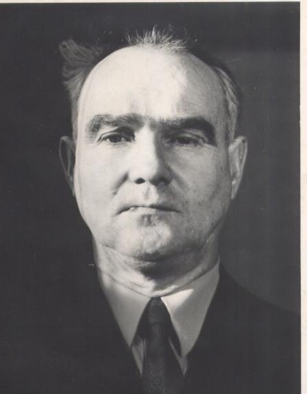 Lustivere kolhoosi kunstlik seemendaja Martin Uusküla