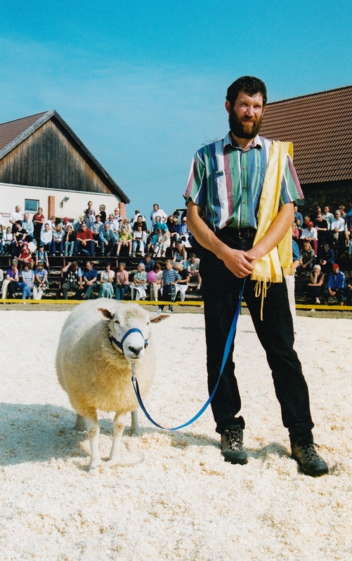 Sügisnäitus ja Tõuloom 2002 Eesti Põllumajandusmuuseumis