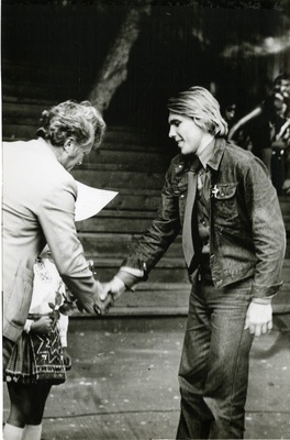 Saaremaa velotuuri võitja Aavo Pikkuusi autasustamine  similar photo