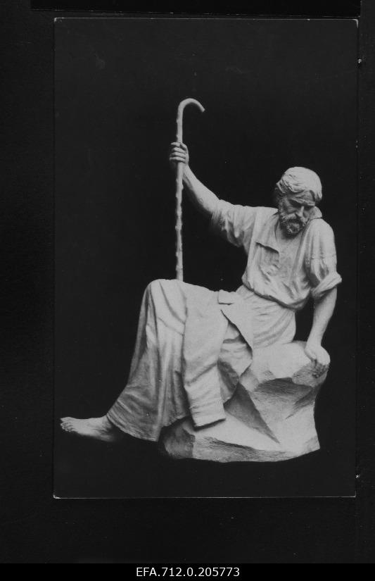 August Weizenbergi skulptuur. Hauamonument.