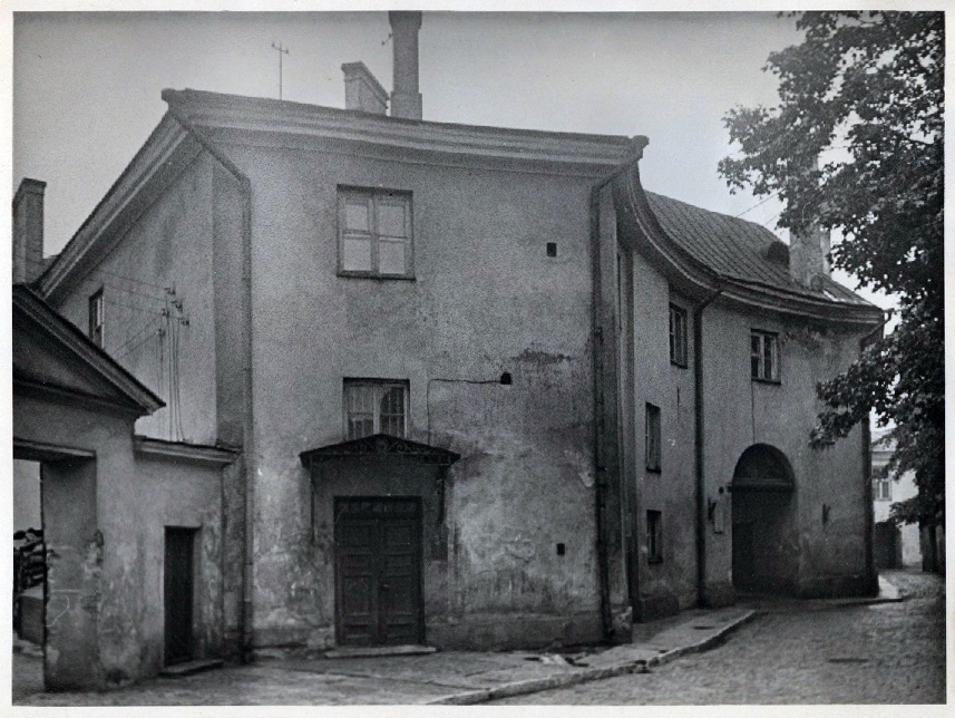 Tallinn, Rahukohtu tänav 3, elamukompleks 18. sajandist.
