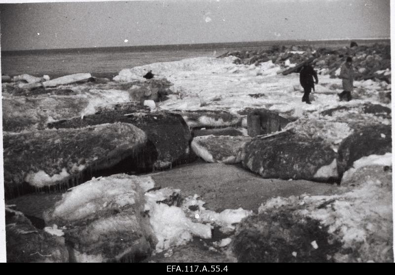 Narva-Jõesuu muuli korrastustööd.