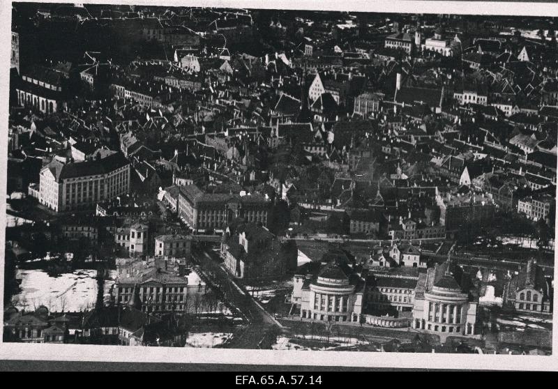 Aerofoto Tallinna vanalinnast. Estonia teater.