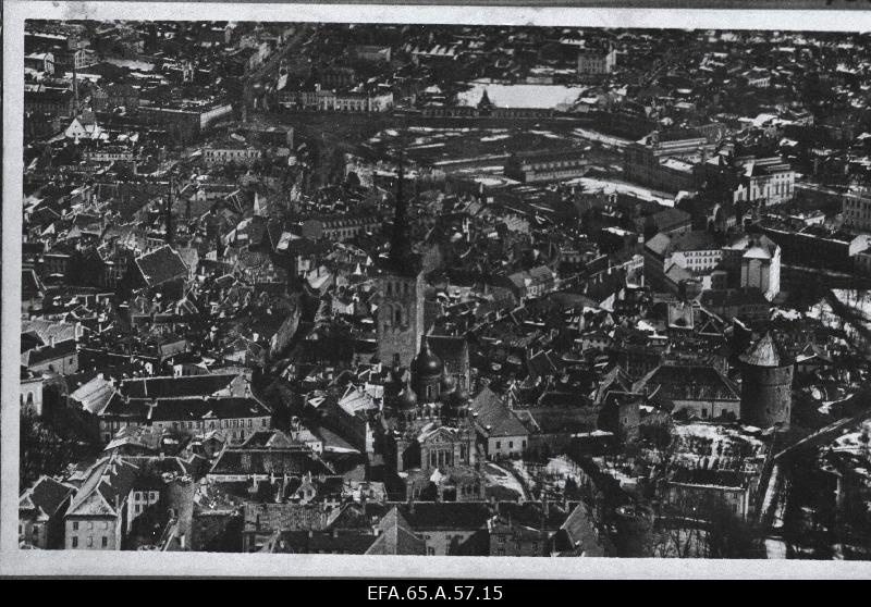 Aerofoto Tallinna vanalinnast. Niguliste kirik.