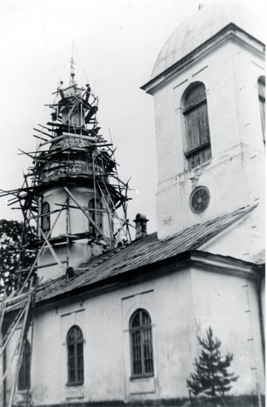 Kuressaare AÕ Nikolai kiriku tornikatuse remont