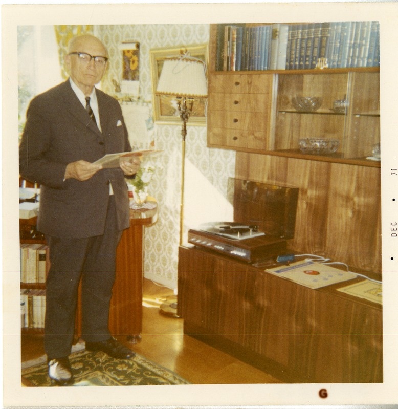 Joosep Aavik Stockholmis, 1971. a.