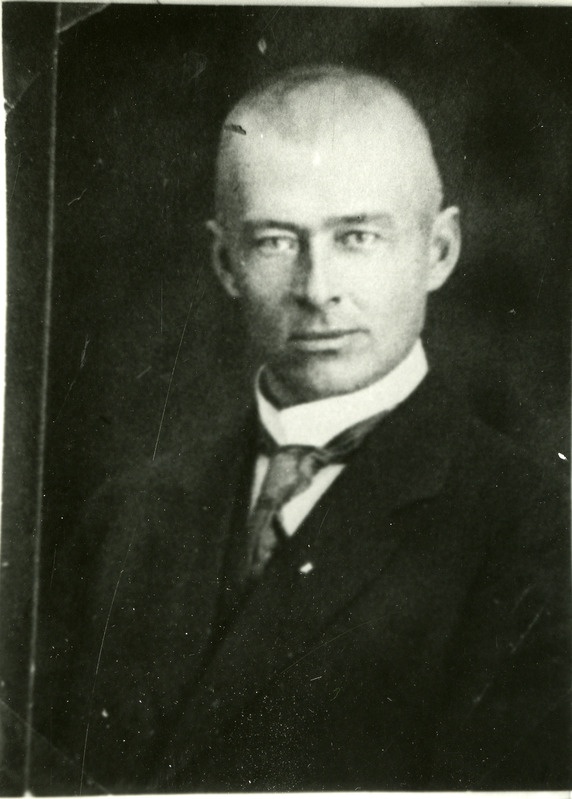 Karl Axel Erwin von Rehekampff: rinnaportree, u. 1920.a.
