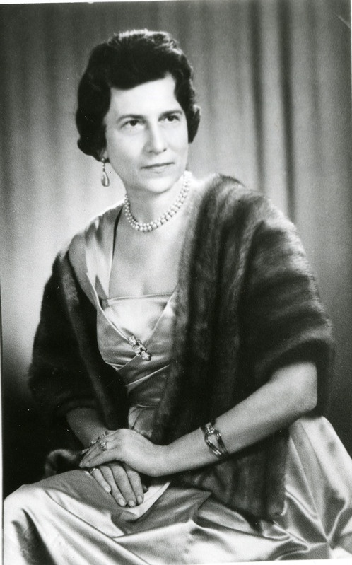Maruscha Helene Alexandra von Poll: 3/4-portree, u. 1950.a.