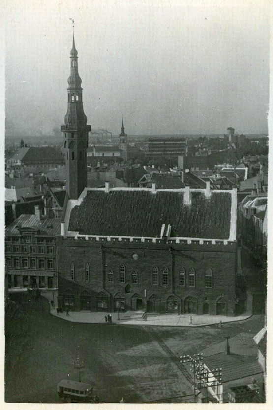 Tallinn, Raekoda, vaade kirdest maja katuselt.