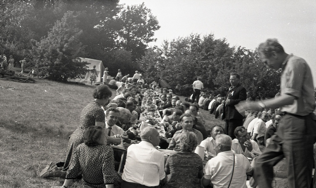II maailmasõja nõukogude armee veteranide kokkutulekTehumardil 1964. aastal