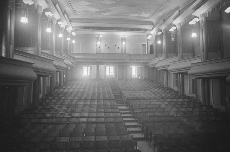 Punalipulise Baltimere sõjalaevastiku Suveteater Rannavärava mäel - sisevaade.