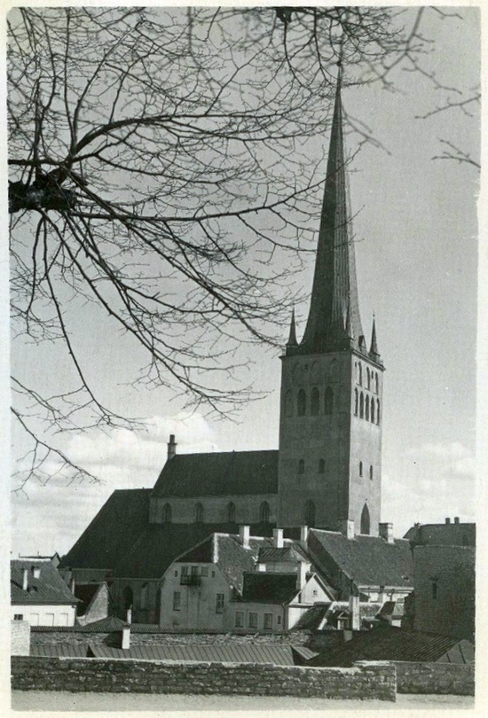 Tallinn, Oleviste kirik, vaade loodest.