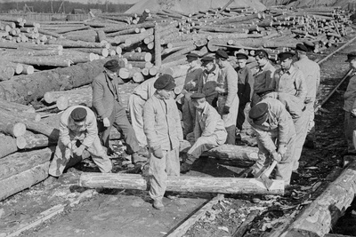 Kaevandus-tööstuskool Kukrusel.  similar photo