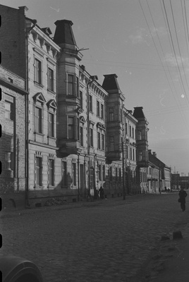 Tartu Riikliku Ülikooli Ühiselamu Tiigi tänaval  similar photo