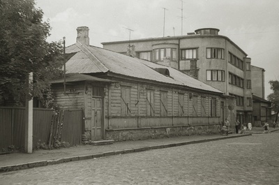 Tallinn, Kesklnn, Tuukri põik ja Tuukri tänava nurk  similar photo