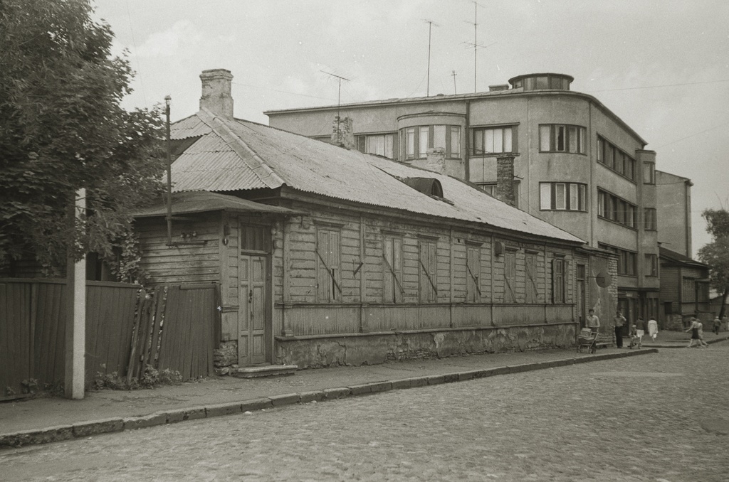 Tallinn, Kesklnn, Tuukri põik ja Tuukri tänava nurk