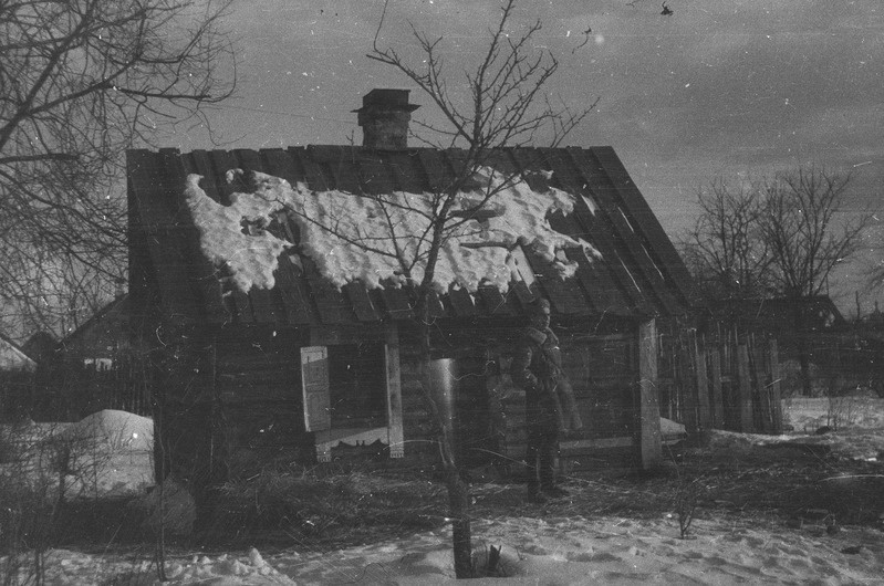 7. Eesti Laskurdiviis. Krestovo küla Kingissepa lähedal.