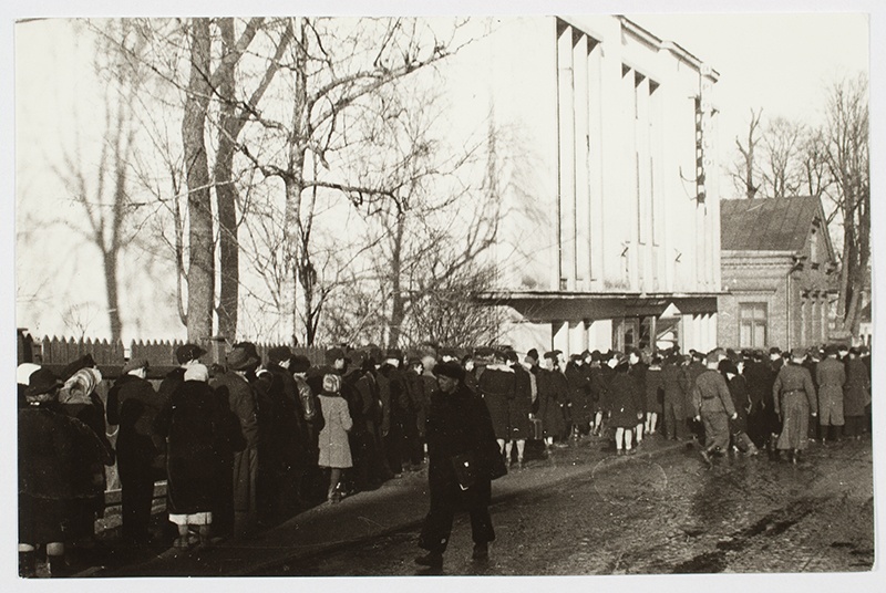 In front of Kinosaba "Apollo", 28.02.43