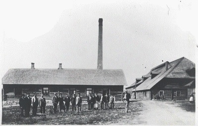 Photo. Järvakandi glass factory. Wooden glass factory  duplicate photo
