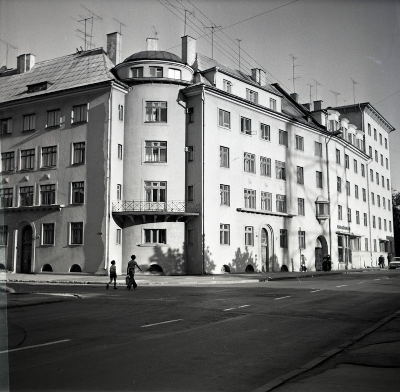 Ehitusühingu Tare korterelamu Tallinnas Faehlmanni 2. Arhitekt Herbert Johanson