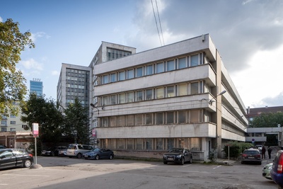 Projekteerijate Maja, Rävala pst 8, Tallinn. Hoovipoolne hoonemaht. Arhitektid Peep Jänes, Mart Port, Roman Urb, Arvo Niineväli  similar photo