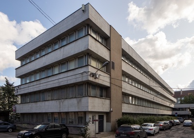 Projekteerijate Maja, Rävala pst 8, Tallinn. Hoovipoolne hoonemaht. Arhitektid Peep Jänes, Mart Port, Roman Urb, Arvo Niineväli  similar photo