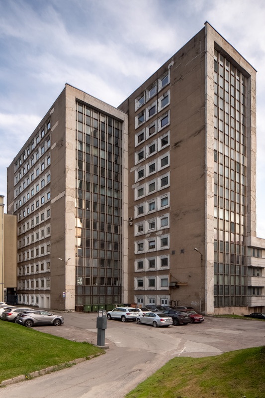 Projekteerijate Maja, Rävala pst 8, Tallinn. Vaade hoovi poolt. Arhitektid Peep Jänes, Mart Port, Roman Urb, Arvo Niineväli