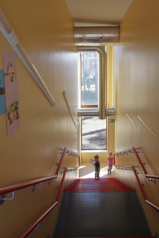 Rocca al Mare kooli Veskimöldre lasteaed. Trepikoda. Arhitektid Jaan Tiidemann ja Andres Lember