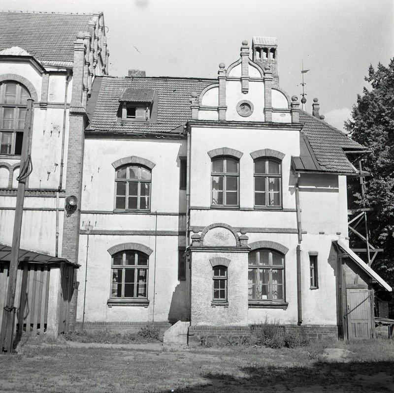 Püssirohuait ja hilisem võimla Pärnus. Ümberehituse arhitekt Wilhelm Bockslaff