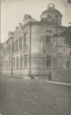 [kuressaare United Gymnasium]  duplicate photo