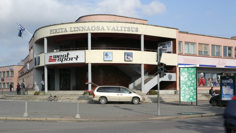 Pirita keskus ja linnaosavalitsuse hoone. Arhitekt Hindrek Piiber