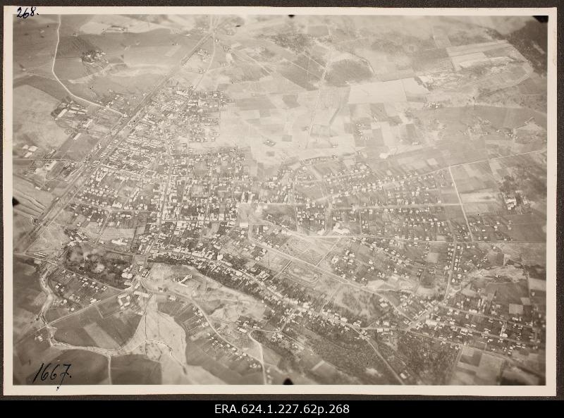 Vaade õhust Rakvere linnale; foto 1. Lennuväedivisjoni fotopositiivide kogust