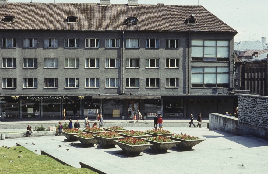 The house of writers in Tallinn, view from the Vilde monument. Architects August Volberg, Heili Volberg