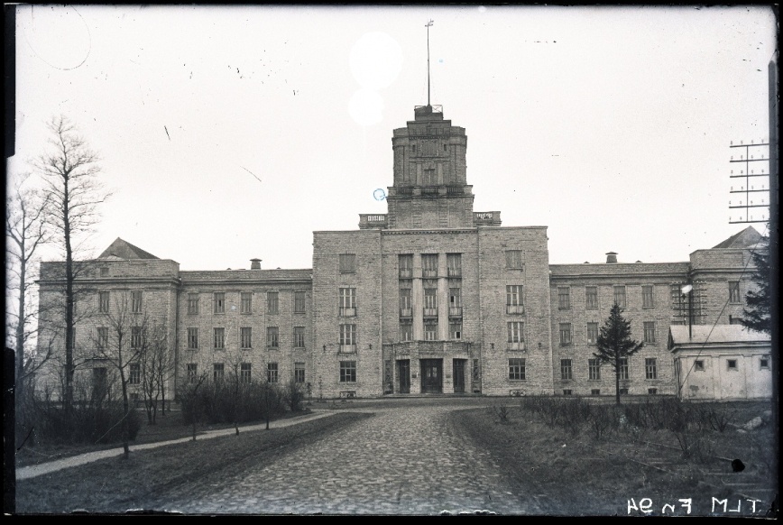 Tallinn, Tallinna Polütehnilise Instituudi peahoone Koplis.
